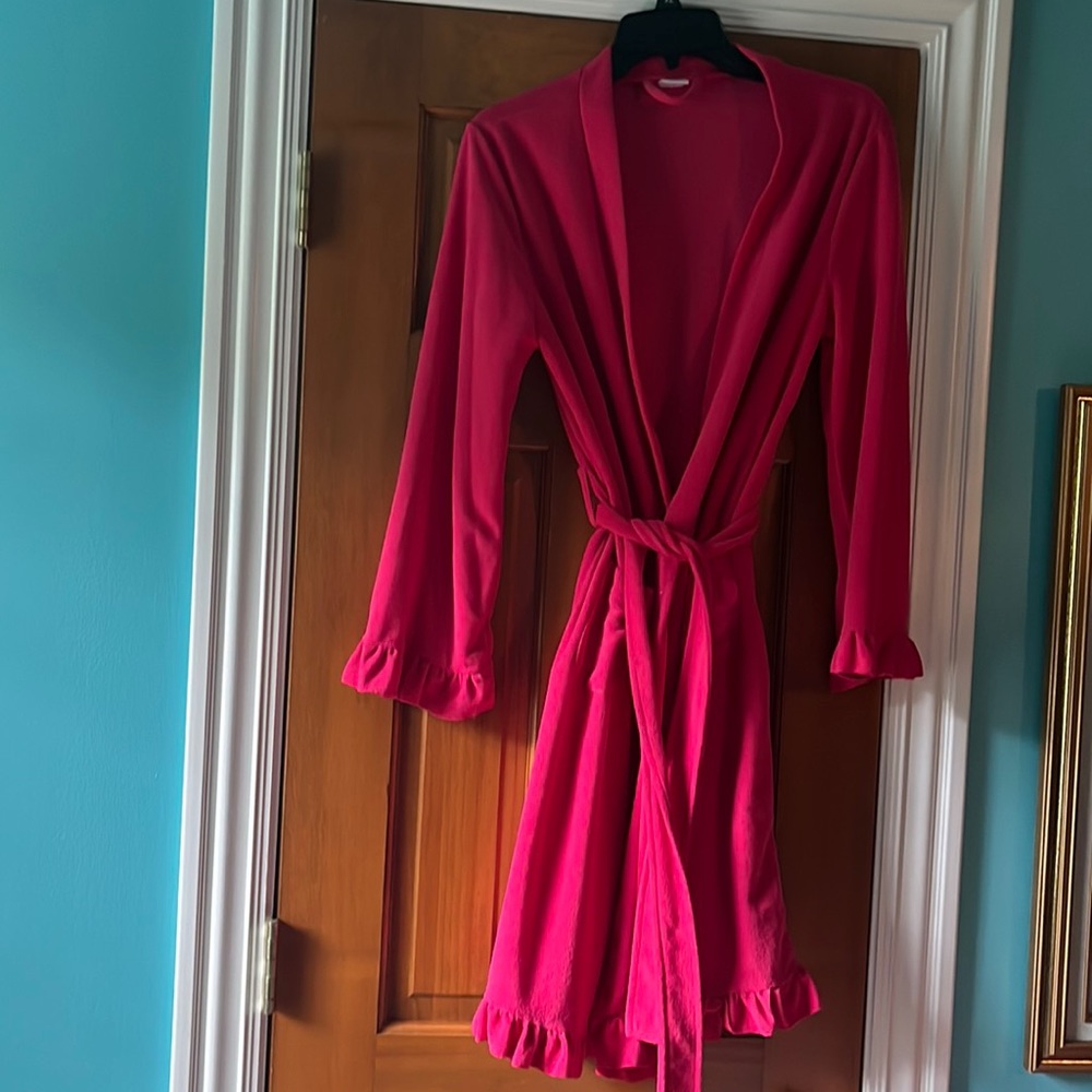 S/M hot pink polyester robe